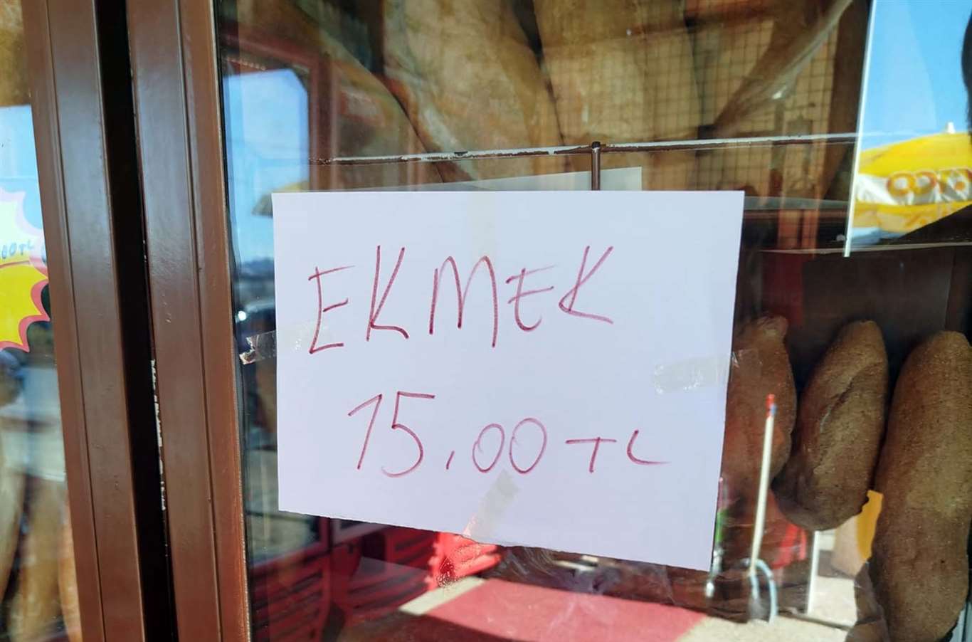    Muğla'da ekmek ve simit 15 lira oldu haberi